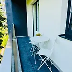 Exclusive 1br With Balcony On Splaiul Independentei דירה *