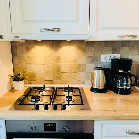 Exclusive 1br With Balcony On Splaiul Independentei * Bükreş