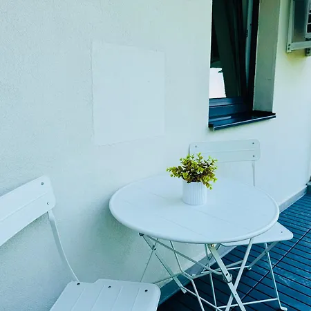 Exclusive 1br With Balcony On Splaiul Independentei דירה *