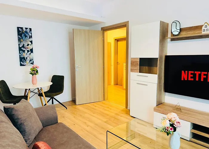 Exclusive 1br With Balcony On Splaiul Independentei Апартаменти