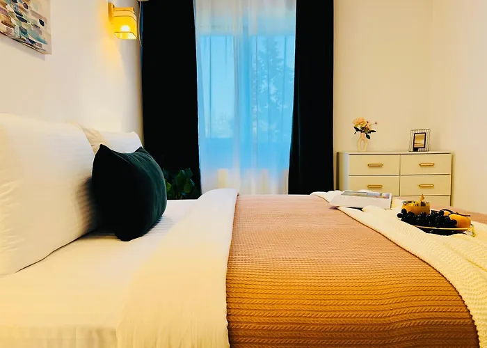 Exclusive 1br With Balcony On Splaiul Independentei アパート