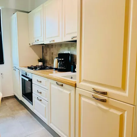דירה Exclusive 1br With Balcony On Splaiul Independentei בוקרשט