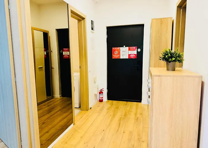 Exclusive 1br With Balcony On Splaiul Independentei דירה